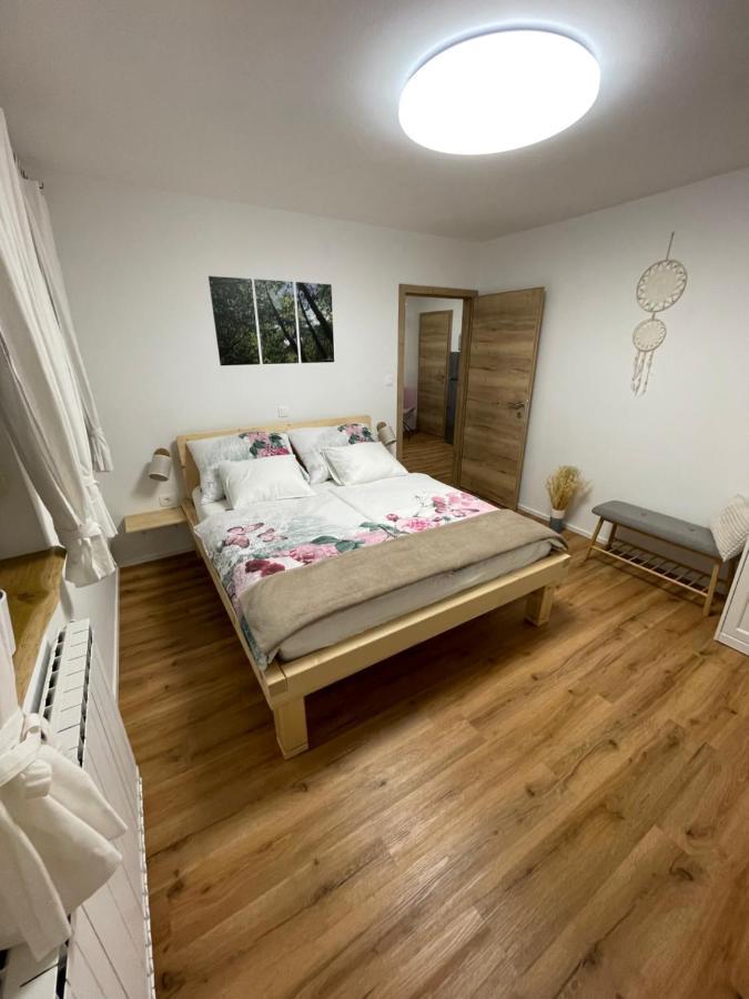 Apartma Guide 360 보베츠 외부 사진